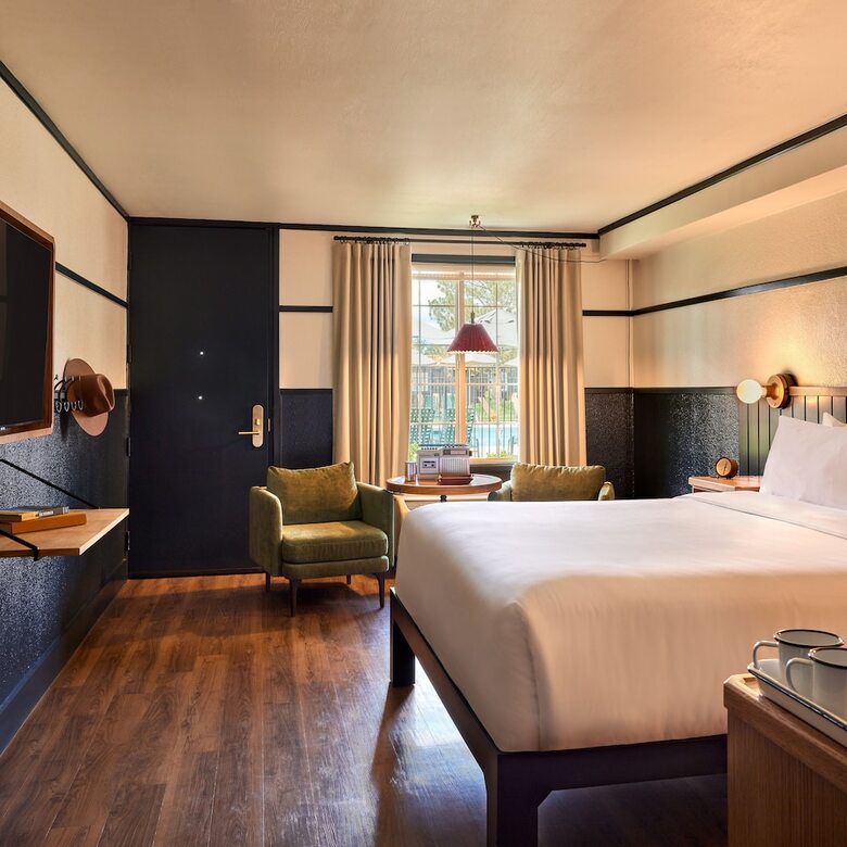 Hotel High Country Motor Lodge