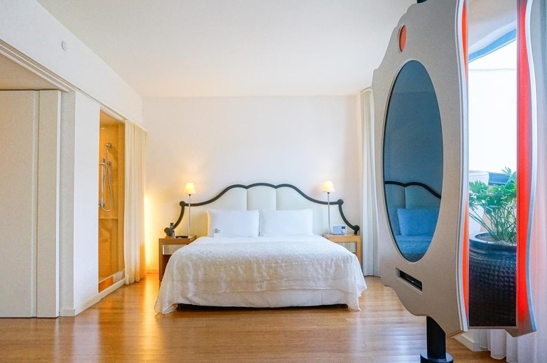 Mondrian Hotel