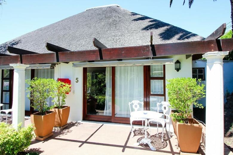 Bed & Breakfast Cape Village Lodge