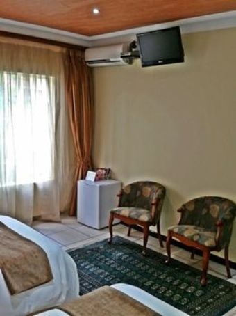 Hostal Constantia Manor Guest House