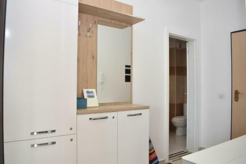 Sea View Apartment - 007