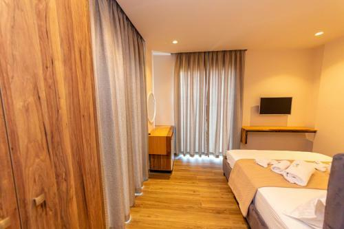 Hotel Utopia