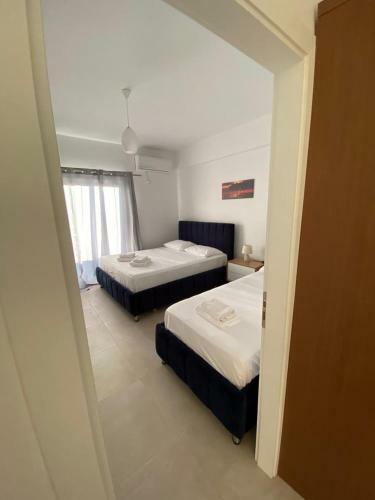 Violeta Apartments Yellow 1 Bedroom