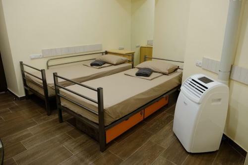 Crazy Hostel