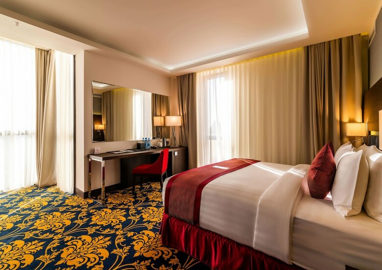 Ramada Hotel & Suites By Wyndham Yerevan