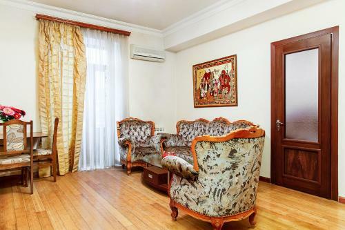 1 Bedroom Apartment On Byuzand Street