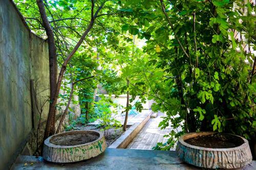 Hostal Cascade Sarmeni 33