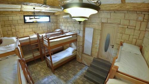 Retro Hostel & Tours