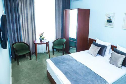 Grand F Hotel