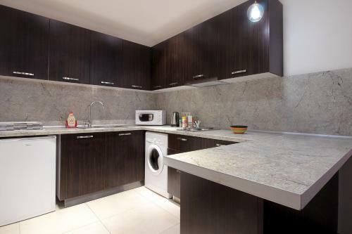 Apartments In Crystal Residence