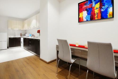Apartments In Crystal Residence