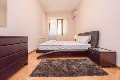Stay Inn-royal Suite Apartments