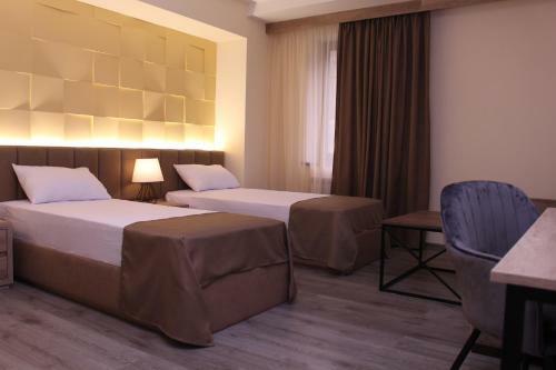 Mandarin Hotel
