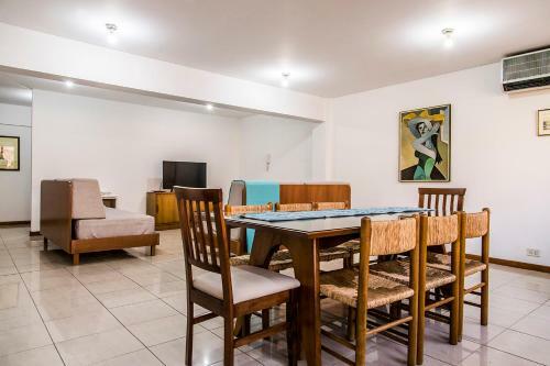 Apartamento Luminous And Big Apt, The Best Location, Aristides