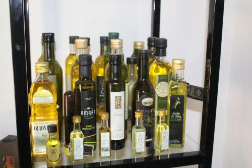 Caba�a En Olivar Centenario Agroecol�gico Tutuna