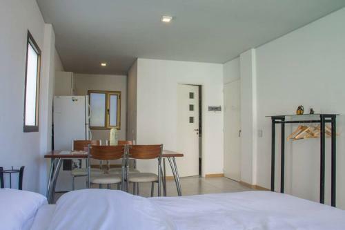 Apartamento Monoambiente C�ntrico, Nuevo, Cochera Y Muchos Mas Servicios