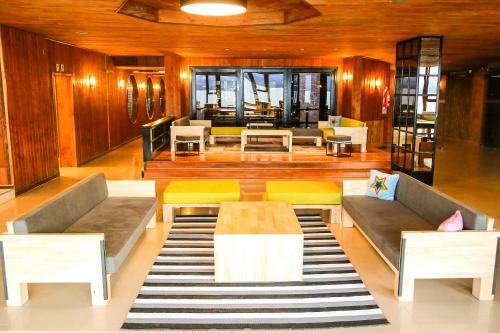 Hotel Eco Max