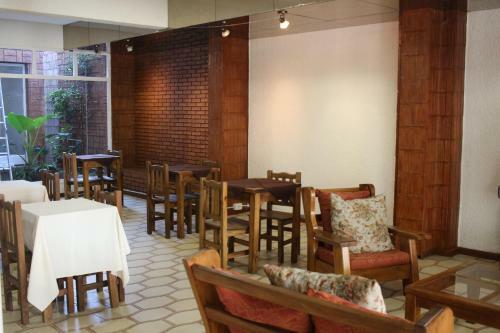 Hotel Catedral San Rafael