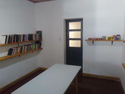 La Social Hostel Y Libros