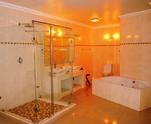 Apartamentos Palm Valley Inn
