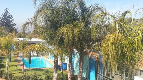 Apartamentos Palm Valley Inn