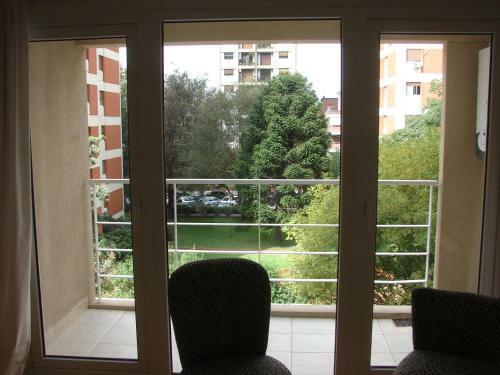 Apartamento Encantador E Impecable Depto. Con Cochera