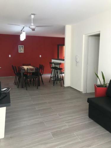 Apartamento Departamento de 2 Dormitorios C/ Cochera