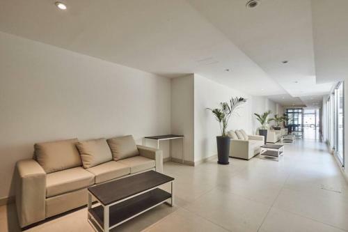 Apartment In Monserrat
