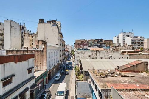 Apartment In Monserrat