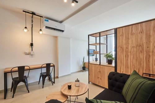 Apartment In Monserrat