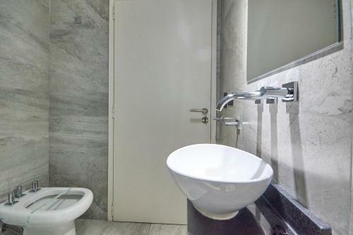 Luminous Apartment In Recoleta
