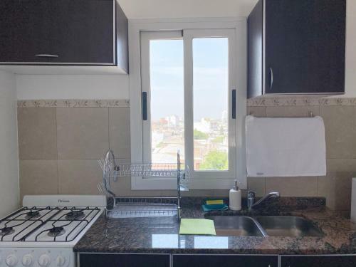 Apartamento Depto Muy Luminoso Cerca Del Centro