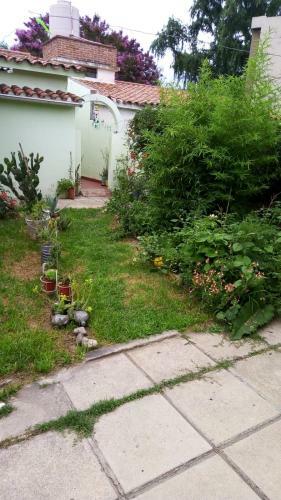 Hostal Departamento A Un Paso Del R�o Cosqu�n