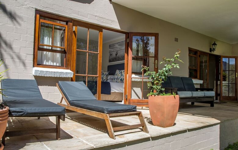 Hostal Summit Place Guesthouse