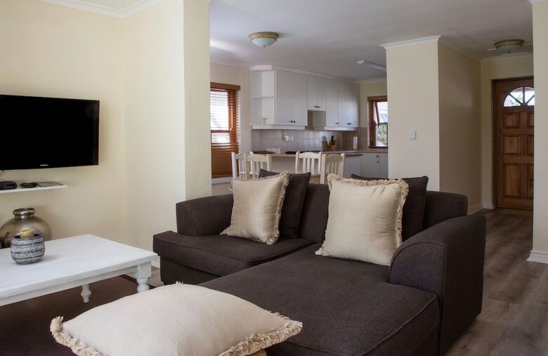 Hostal Summit Place Guesthouse