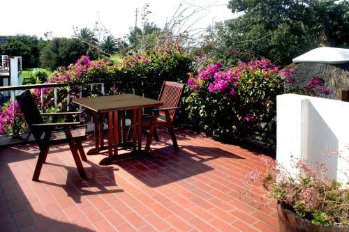 Hostal Thatchwood Country Lodge
