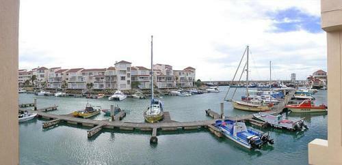 Apartamentos Coast And Country Accommodation