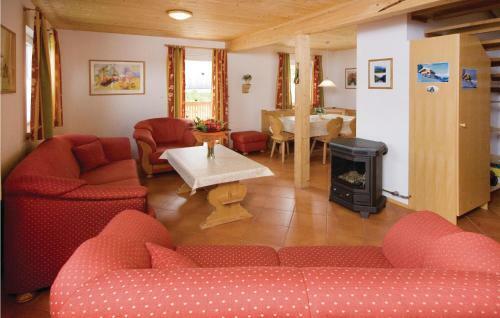 Three-bedroom Holiday Home In Annaberg Im Lammertal