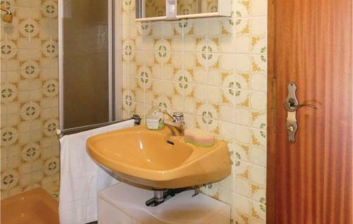 One-bedroom Holiday Home In Deutsch Schutzen