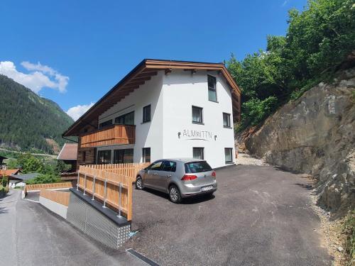 Mountain-view Apartment In Finkenberg With Sauna