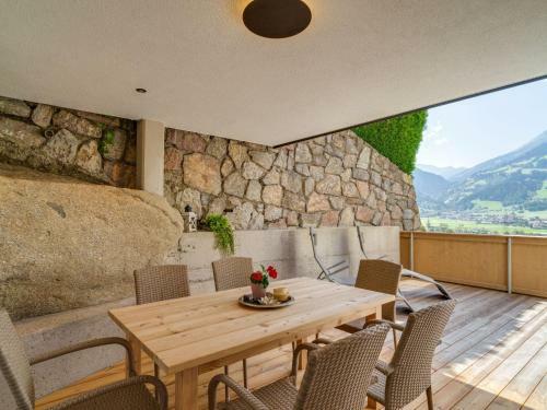 Alluring Apartment In Hart Im Zillertal With Parking
