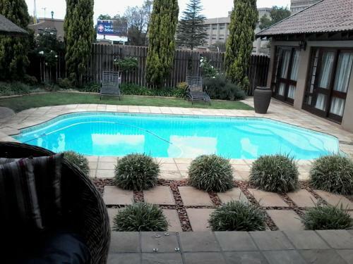 Hostal Rise And Shine Lodge