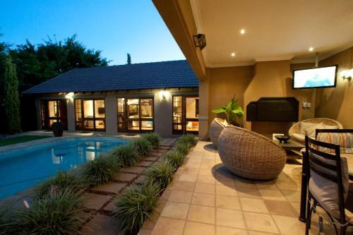 Hostal Rise And Shine Lodge