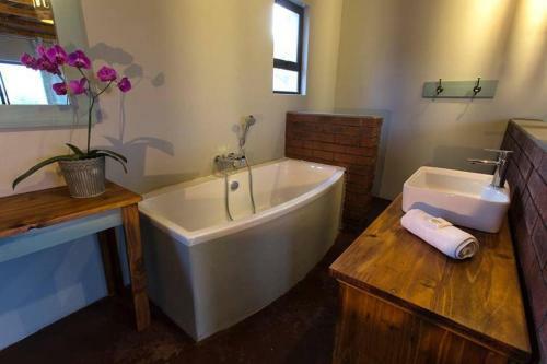 Bed & Breakfast The Willows Guesthouse