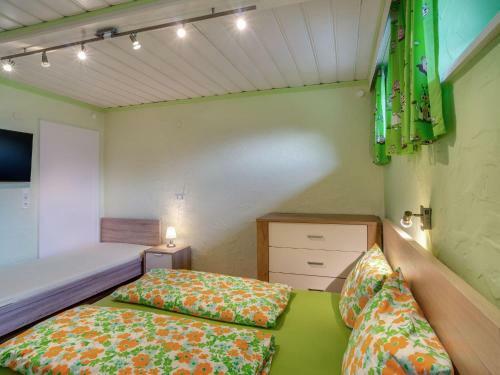 Simplistic Apartment In Ramsau Im Zillertal With Ski-storage