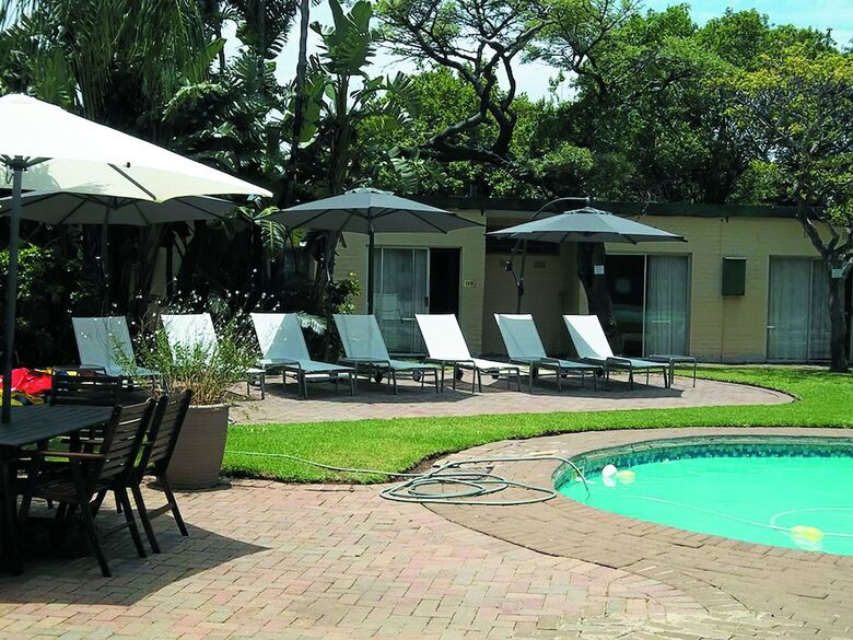 Safari Lodge Hotel & Convention Centre