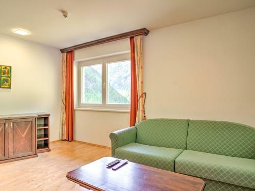 Beautiful Apartment In Zwieselstein With Balcony