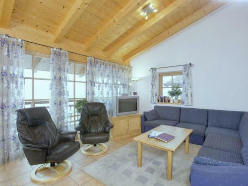 Cozy Chalet With Sauna, Close To K�nigsleiten
