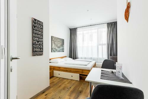 West Apartments - Contactless Check-in