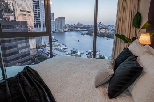 Apartamento Story Bridge/river Views* Pool*gym*netflix*carpark
